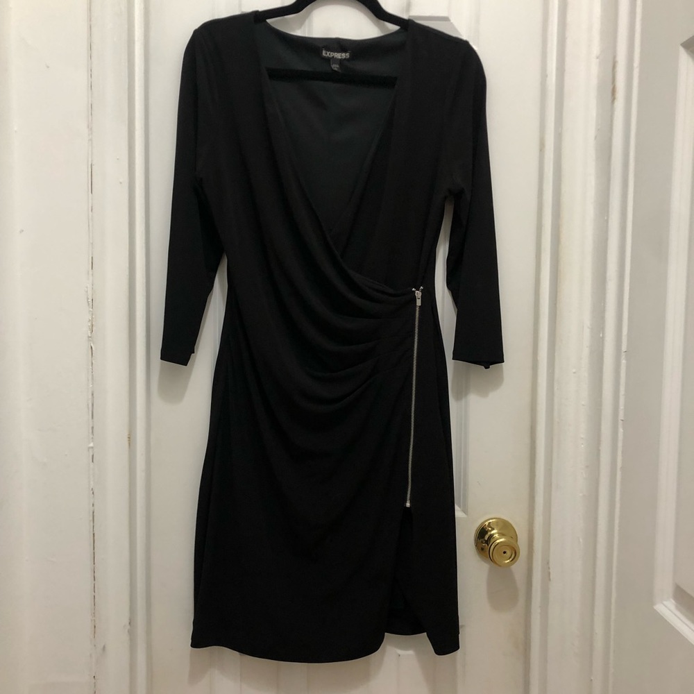 Express Mini Black Dress V-neck with Zipper on the front